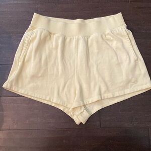 Pale yellow ultra high-rise hollister dad shorts